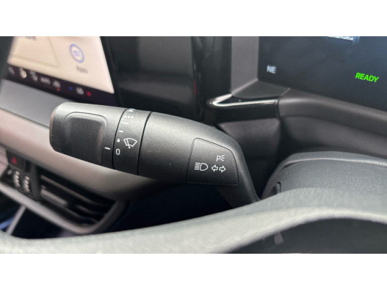 Ford Transit Courier E-Transit Courier 100kW 43kWh Trend Van Auto